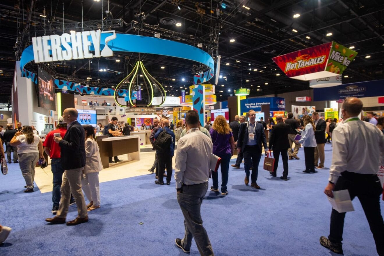 Show-Floor-Opens-3-1320×881