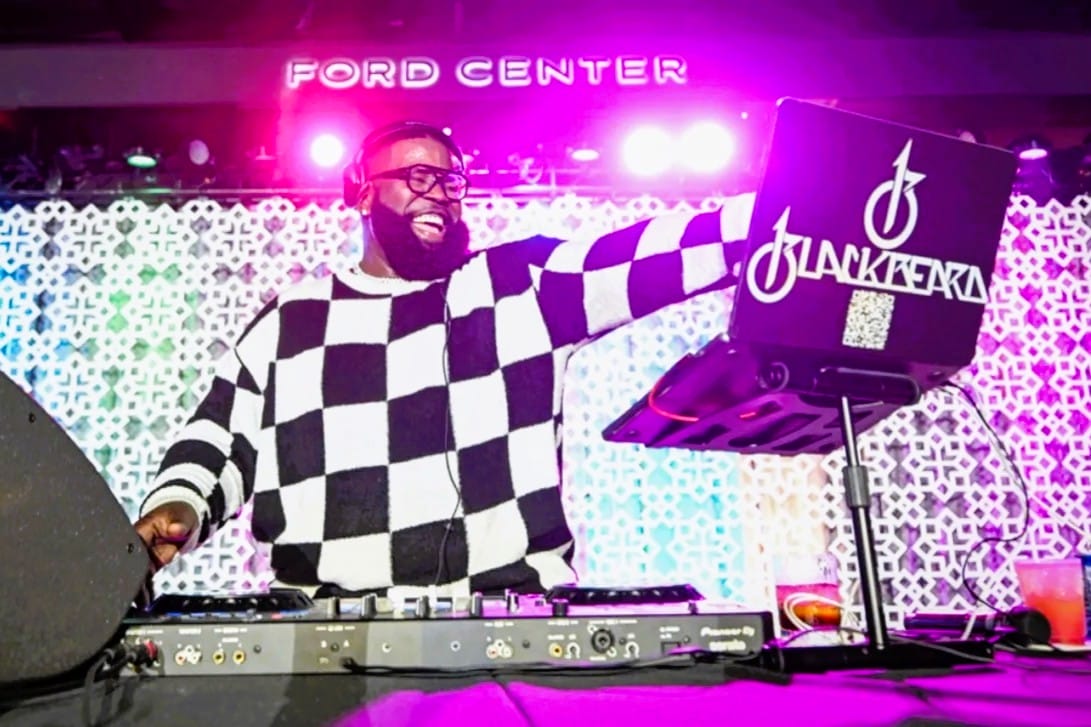 Dallas Cowboys’ DJ